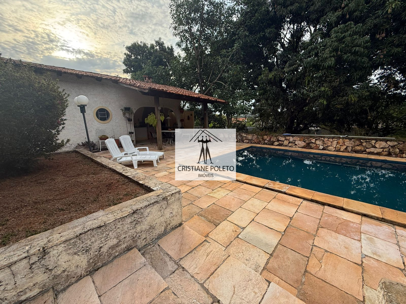 Lago Sul SHIS QI 19 - Terrea para Reforma