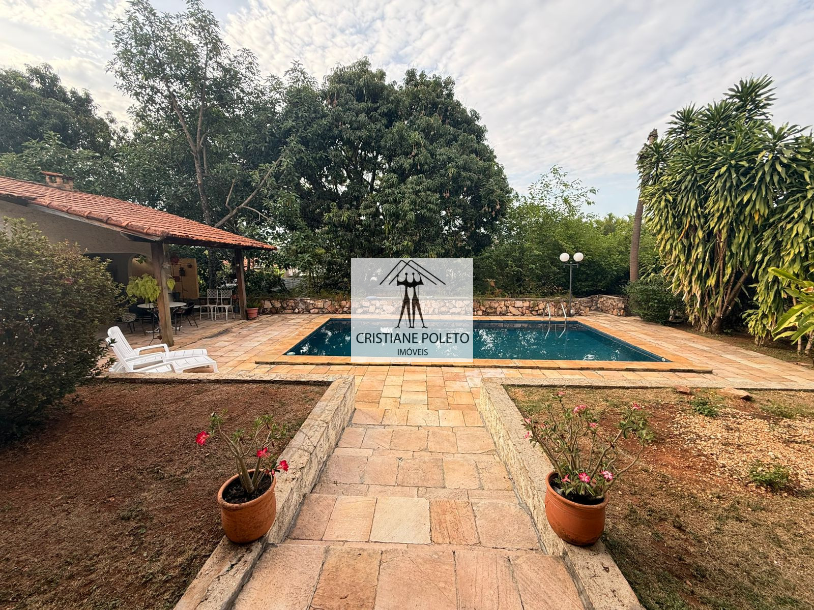 Lago Sul SHIS QI 19 - Terrea para Reforma