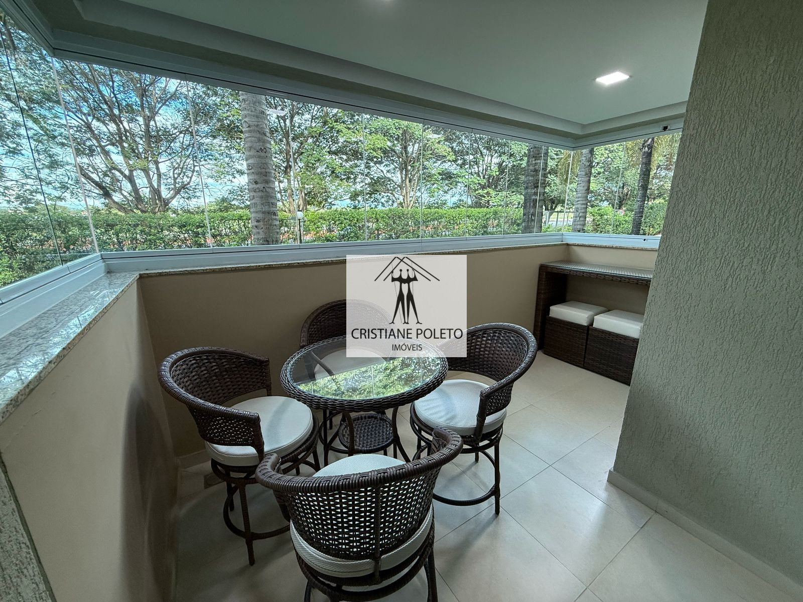 Ilhas do Lago - 02 quartos 75m2 mobiliado